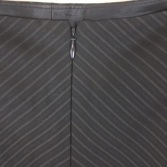 Ann Taylor Virgin Wool Lined Career Skirt Size 12 in Brown w/ Pinstripes - Picture 8 of 12